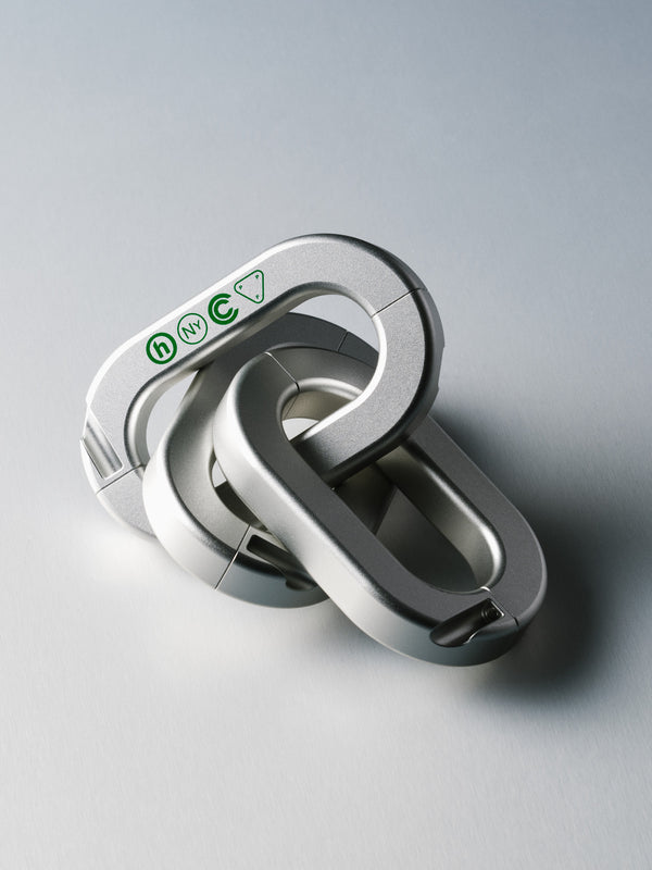 Chain paperweight