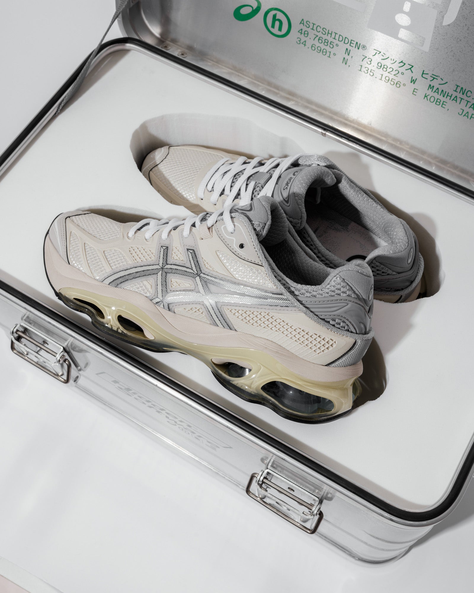 Limited Special Edition Bundle - HIDDEN® ASICS Gel Kinetic 2.0